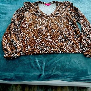 Lilly Pulitzer size large leopard print v- neck sweatshirt